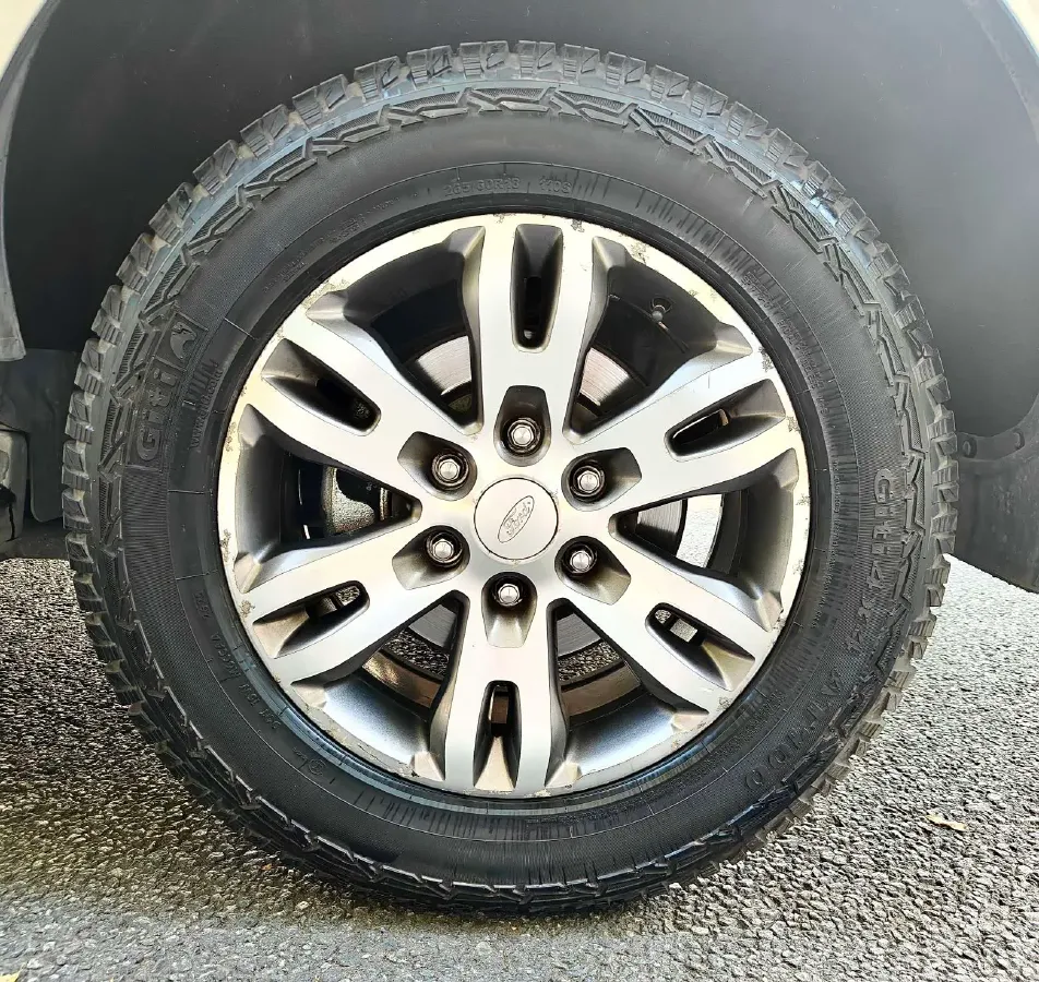 2016 Ford Everest 2.0T 245HP L4 6AT,autocango,china used car exporter,china ev exporter,chinese used car exporter,chinese used ev exporter