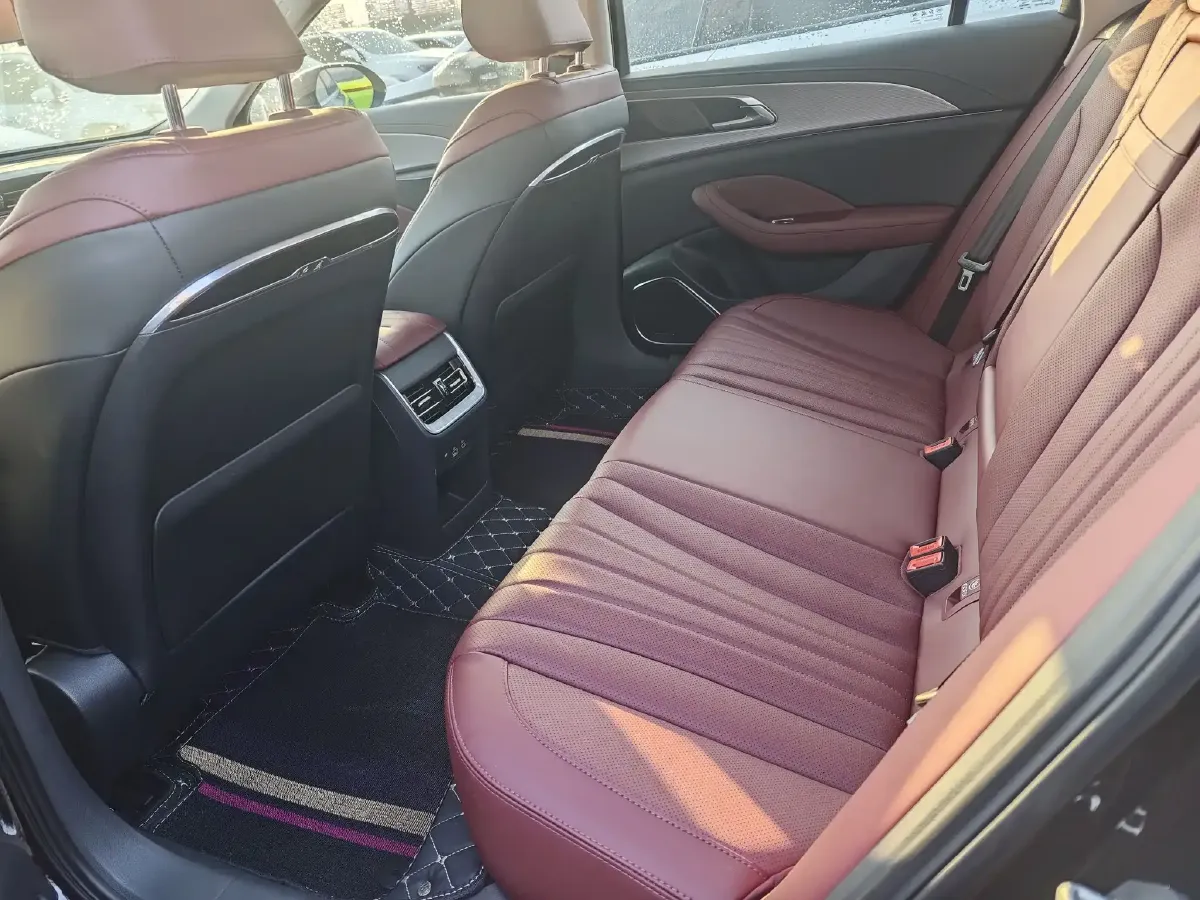 2023 HongQi H5 1.5T 169HP L4 7DCT,autocango,china used car exporter,china ev exporter,chinese used car exporter,chinese used ev exporter