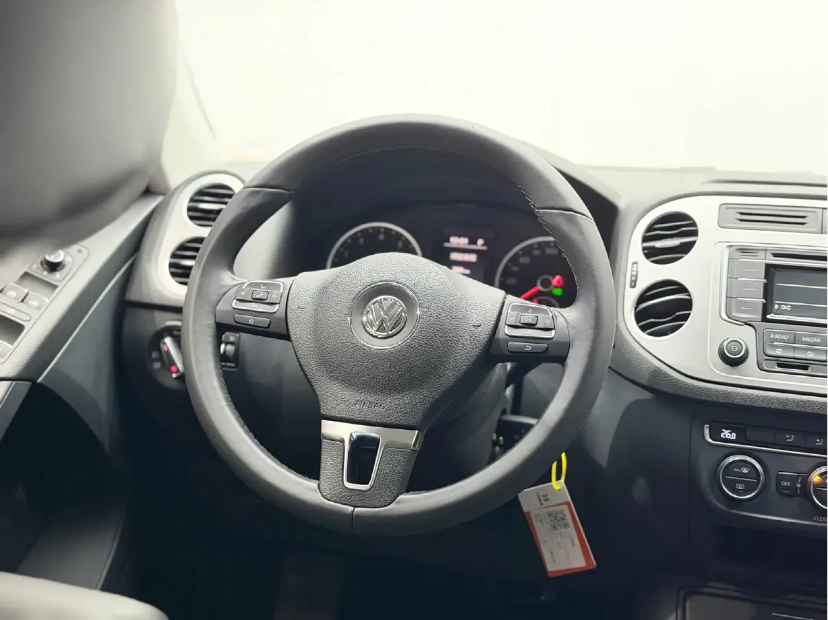 2016 Volkswagen Tiguan 1.8T 160HP L4 6AT,autocango,china used car exporter,china ev exporter,chinese used car exporter,chinese used ev exporter