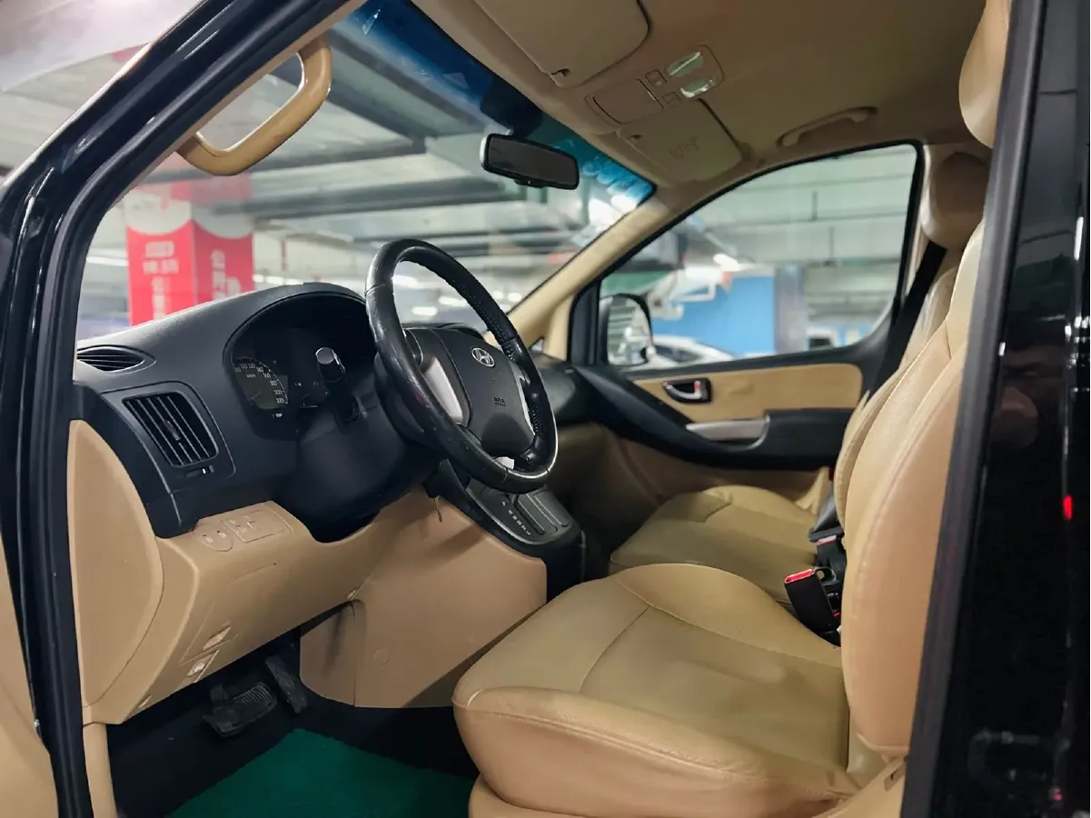 2011 Hyundai H-1 Wagon 2.4L 173HP L4 4AT,autocango,china used car exporter,china ev exporter,chinese used car exporter,chinese used ev exporter