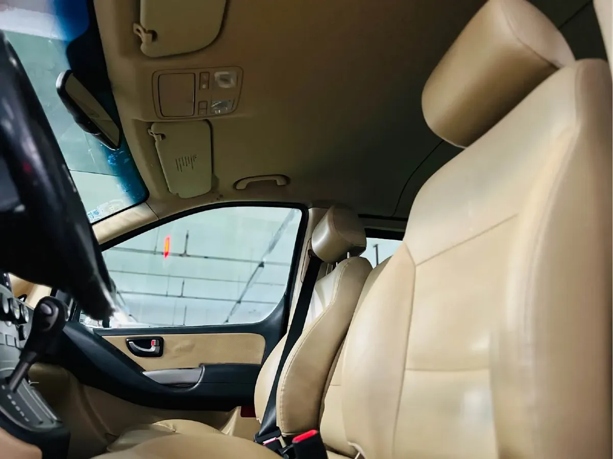 2011 Hyundai H-1 Wagon 2.4L 173HP L4 4AT,autocango,china used car exporter,china ev exporter,chinese used car exporter,chinese used ev exporter