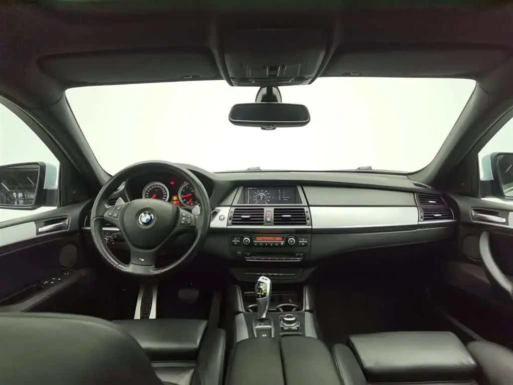2010 BMW X6 M 4.4T 555HP V8 6AT,autocango,china used car exporter,china ev exporter,chinese used car exporter,chinese used ev exporter