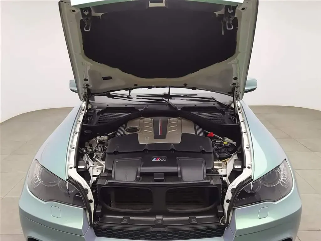 2010 BMW X6 M 4.4T 555HP V8 6AT,autocango,china used car exporter,china ev exporter,chinese used car exporter,chinese used ev exporter