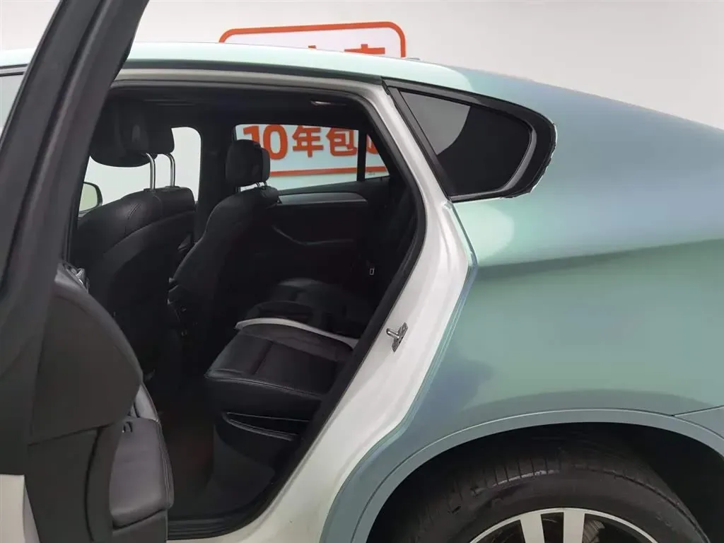 2010 BMW X6 M 4.4T 555HP V8 6AT,autocango,china used car exporter,china ev exporter,chinese used car exporter,chinese used ev exporter