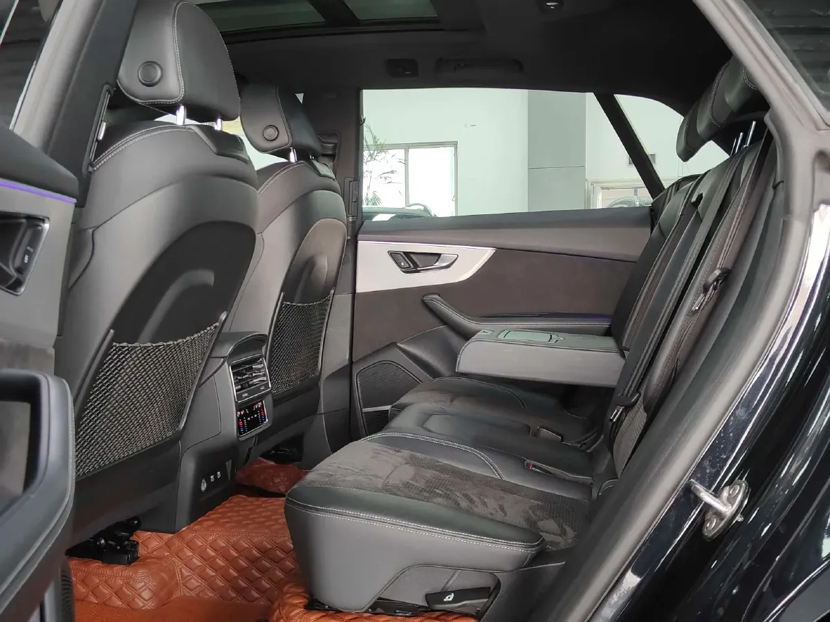 2021 Audi Q8 3.0T 340HP V6 8AT,autocango,china used car exporter,china ev exporter,chinese used car exporter,chinese used ev exporter