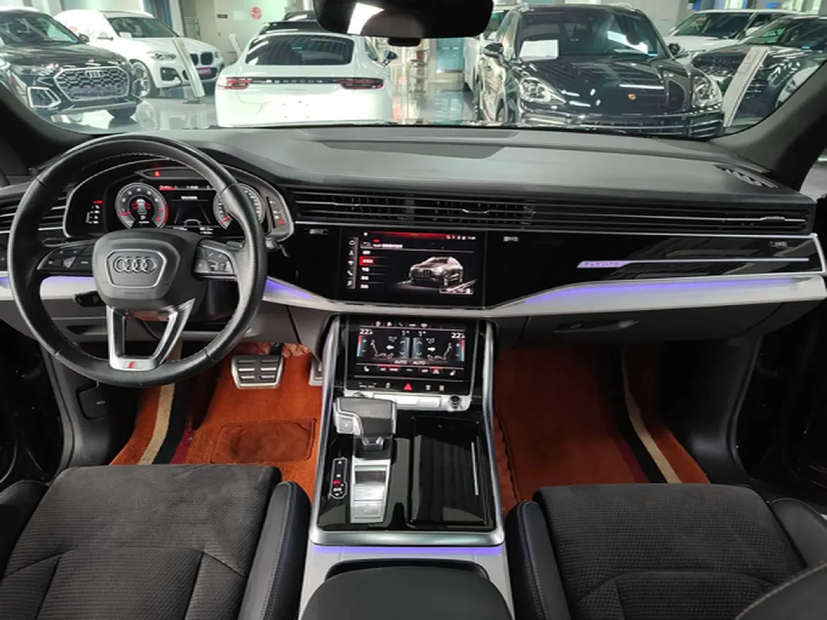 2021 Audi Q8 3.0T 340HP V6 8AT,autocango,china used car exporter,china ev exporter,chinese used car exporter,chinese used ev exporter