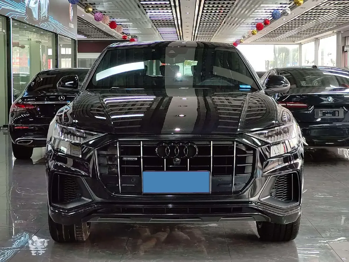 2021 Audi Q8 3.0T 340HP V6 8AT,autocango,china used car exporter,china ev exporter,chinese used car exporter,chinese used ev exporter