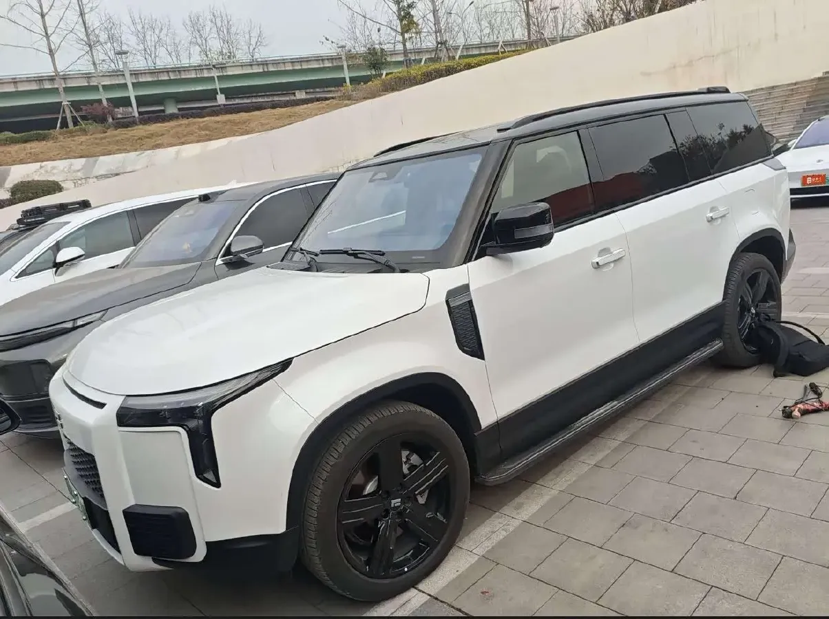 2023 ROX 01 1.5T 152HP L4 REEV 56.01KWH,autocango,china used car exporter,china ev exporter,chinese used car exporter,chinese used ev exporter