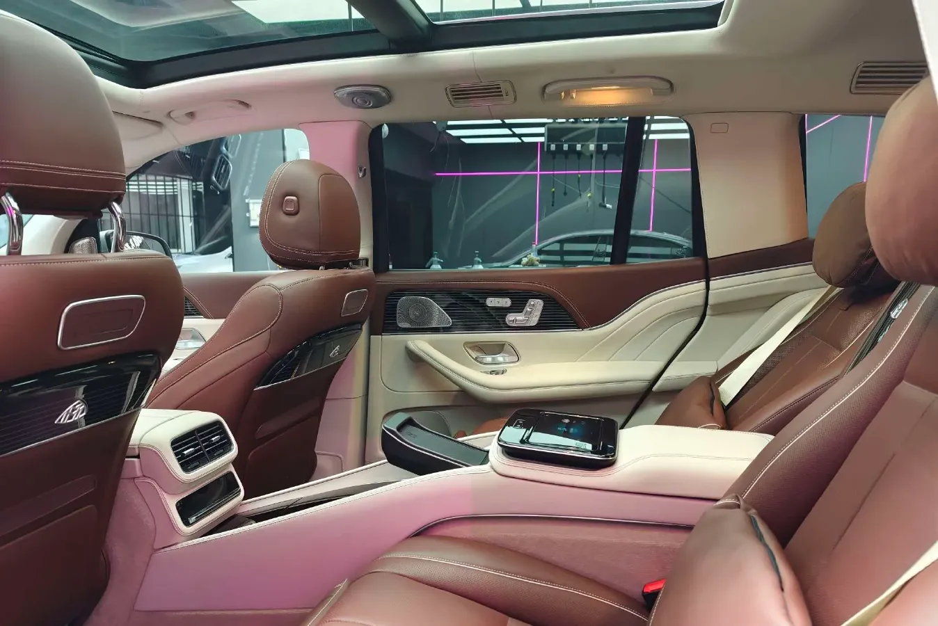 2021 Mercedes-Benz Maybach GLS 3.0T 367HP L6 9AT,autocango,china used car exporter,china ev exporter,chinese used car exporter,chinese used ev exporter