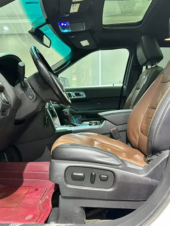 2013 Ford Explorer 3.5L 291HP V6 6AT,autocango,china used car exporter,china ev exporter,chinese used car exporter,chinese used ev exporter