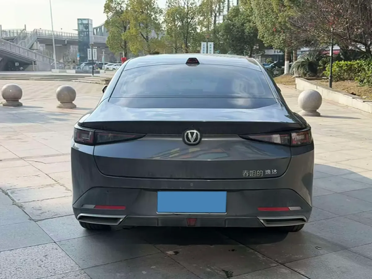2023 ChangAn Lamore 1.5T 170HP L4 7DCT,autocango,china used car exporter,china ev exporter,chinese used car exporter,chinese used ev exporter