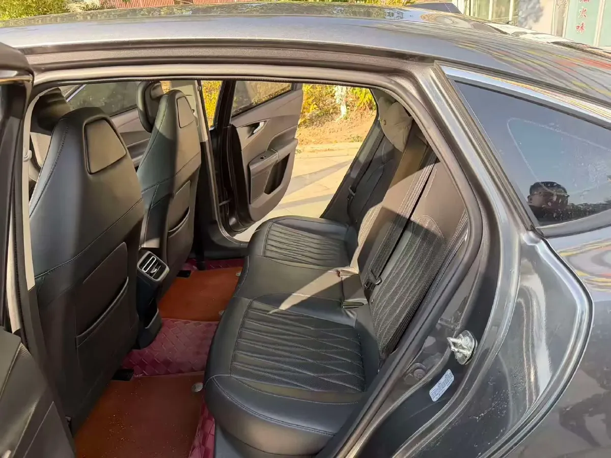 2023 ChangAn Lamore 1.5T 170HP L4 7DCT,autocango,china used car exporter,china ev exporter,chinese used car exporter,chinese used ev exporter