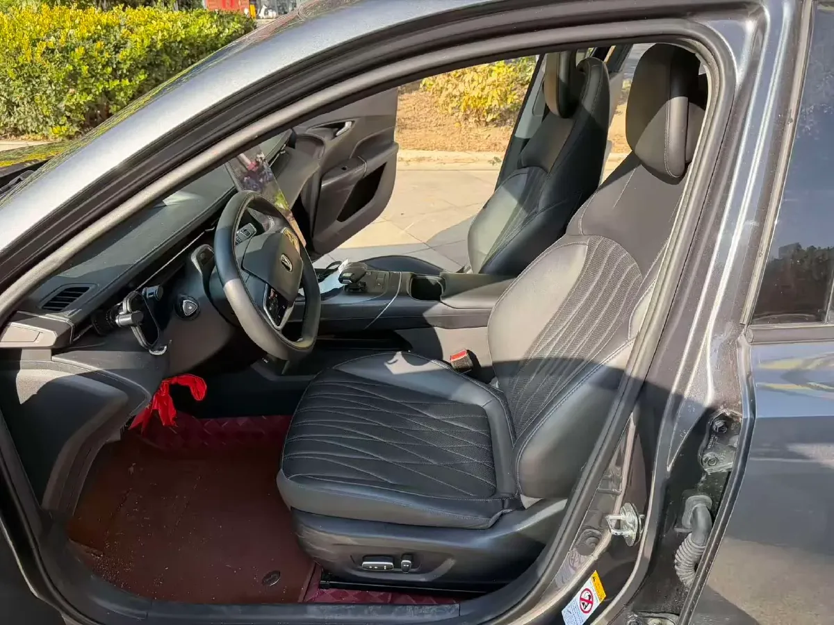 2023 ChangAn Lamore 1.5T 170HP L4 7DCT,autocango,china used car exporter,china ev exporter,chinese used car exporter,chinese used ev exporter