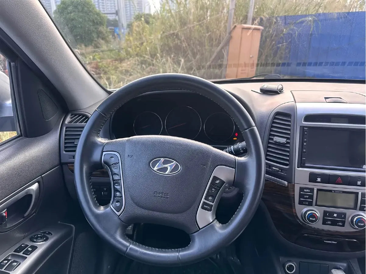 2010 Hyundai Santafe Classic 2.4L 174HP L4 6AT,autocango,china used car exporter,china ev exporter,chinese used car exporter,chinese used ev exporter