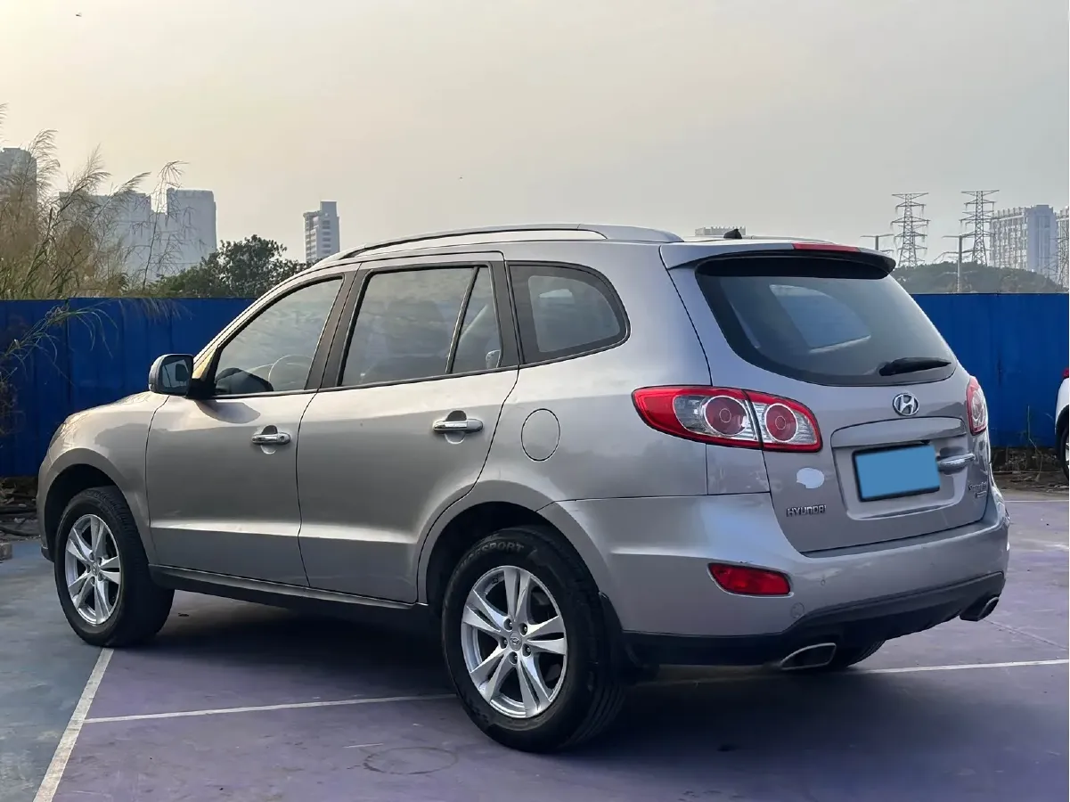 2010 Hyundai Santafe Classic 2.4L 174HP L4 6AT,autocango,china used car exporter,china ev exporter,chinese used car exporter,chinese used ev exporter