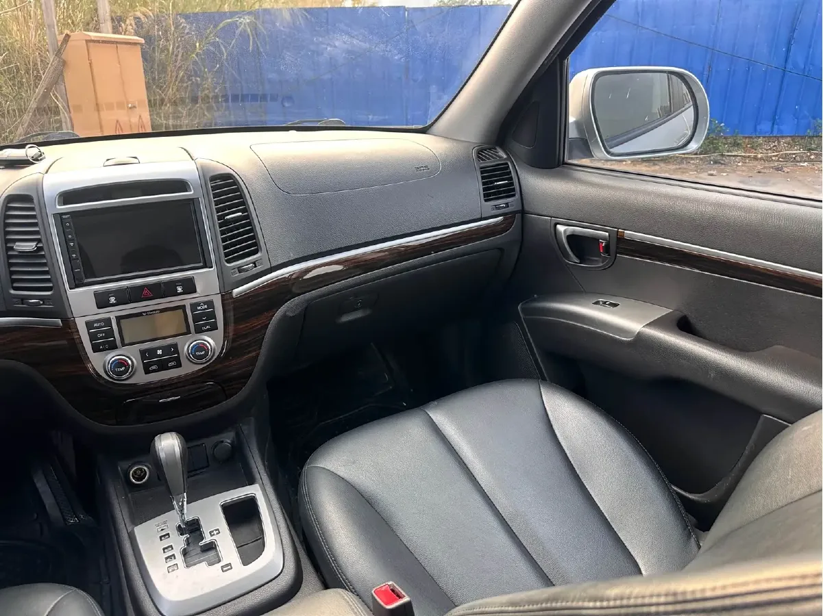 2010 Hyundai Santafe Classic 2.4L 174HP L4 6AT,autocango,china used car exporter,china ev exporter,chinese used car exporter,chinese used ev exporter
