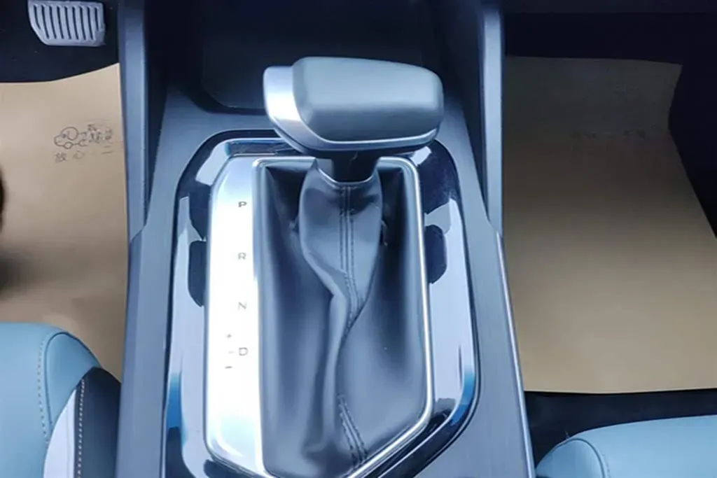 2022 Geely Emgrand S 1.4T 141HP L4 CVT,autocango,china used car exporter,china ev exporter,chinese used car exporter,chinese used ev exporter