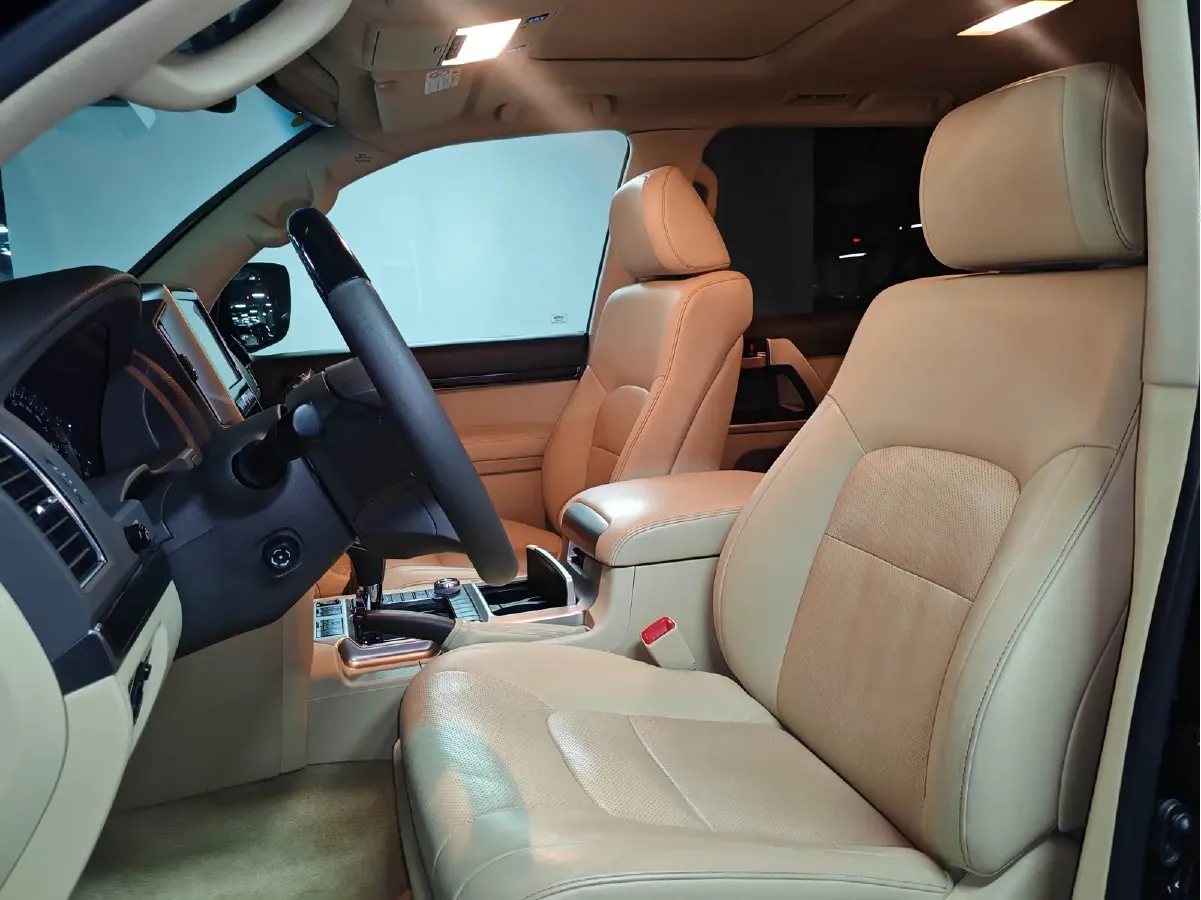 2016 Toyota Land Cruiser 4.0L 275HP V6 5AT,autocango,china used car exporter,china ev exporter,chinese used car exporter,chinese used ev exporter