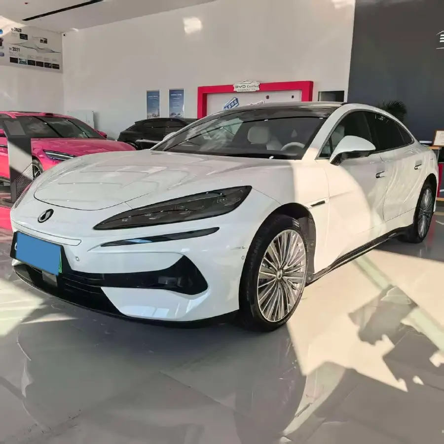 2024 Denza DenzaZ9 2.0T 207HP L4 E-CVT PHEV 38.5KWH