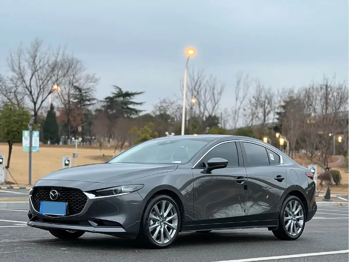 2023 Mazda 3 Axela 2.0L 158HP L4 6AT