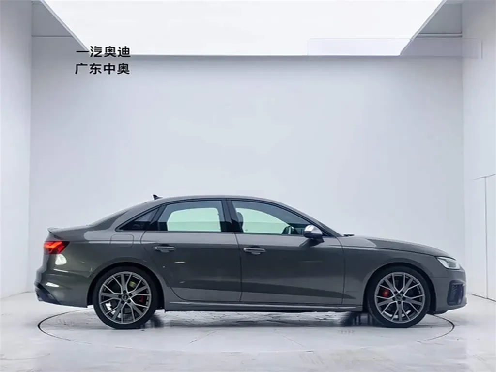 2023 Audi S4 3.0T 354HP V6 8AT,autocango,china used car exporter,china ev exporter,chinese used car exporter,chinese used ev exporter