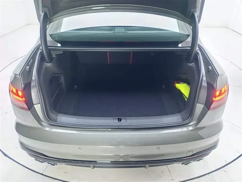 2023 Audi S4 3.0T 354HP V6 8AT,autocango,china used car exporter,china ev exporter,chinese used car exporter,chinese used ev exporter