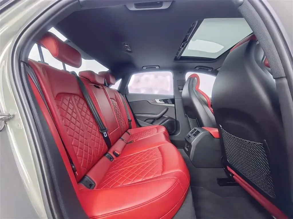 2023 Audi S4 3.0T 354HP V6 8AT,autocango,china used car exporter,china ev exporter,chinese used car exporter,chinese used ev exporter