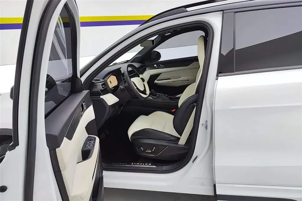 2023 LYNK&CO 01 EM-P 1.5T 150HP L3 3DHT PHEV 17.7KWH,autocango,china used car exporter,china ev exporter,chinese used car exporter,chinese used ev exporter