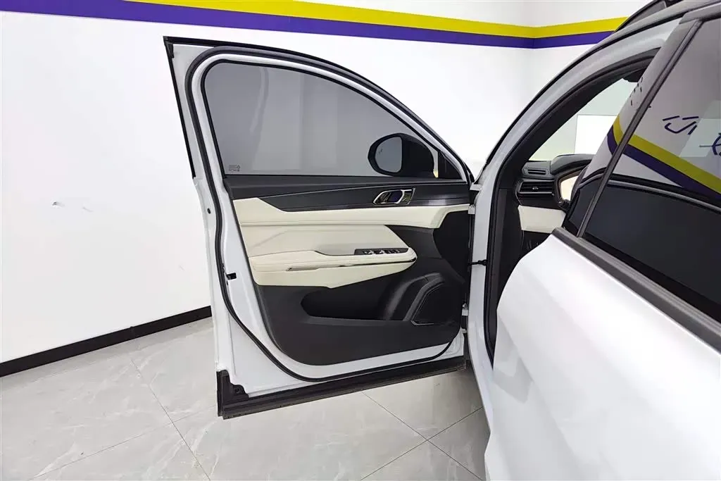 2023 LYNK&CO 01 EM-P 1.5T 150HP L3 3DHT PHEV 17.7KWH,autocango,china used car exporter,china ev exporter,chinese used car exporter,chinese used ev exporter