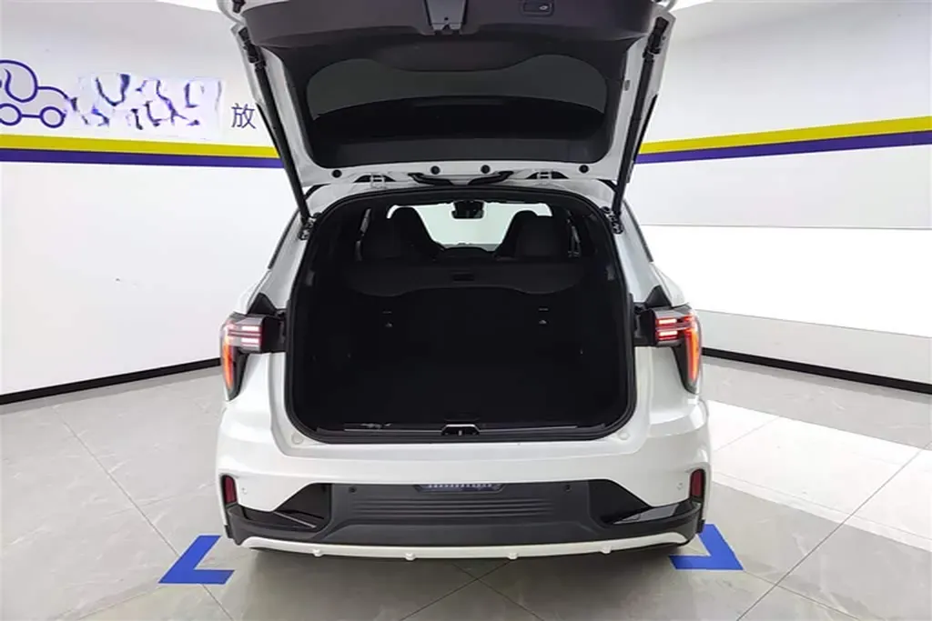 2023 LYNK&CO 01 EM-P 1.5T 150HP L3 3DHT PHEV 17.7KWH,autocango,china used car exporter,china ev exporter,chinese used car exporter,chinese used ev exporter