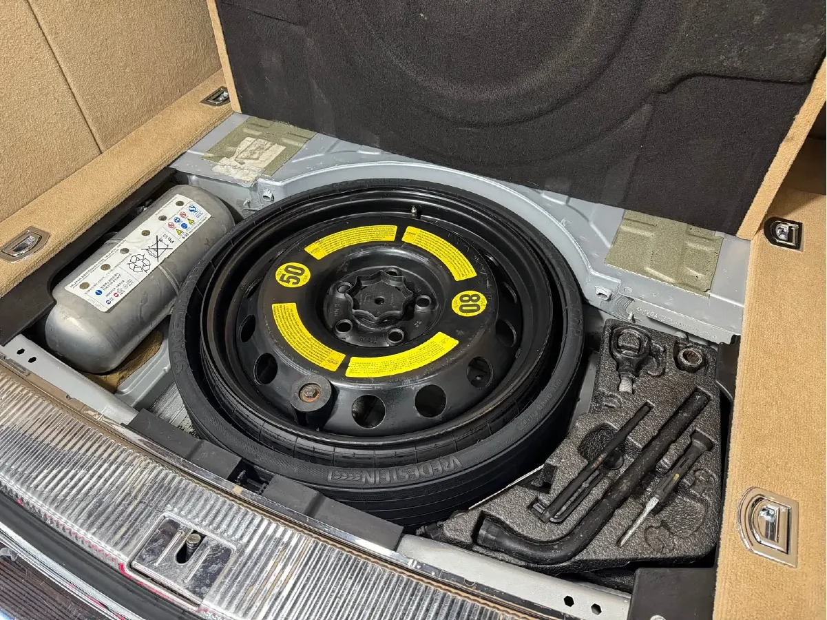 2010 Volkswagen Touareg 3.6L 280HP V6 6AT,autocango,china used car exporter,china ev exporter,chinese used car exporter,chinese used ev exporter