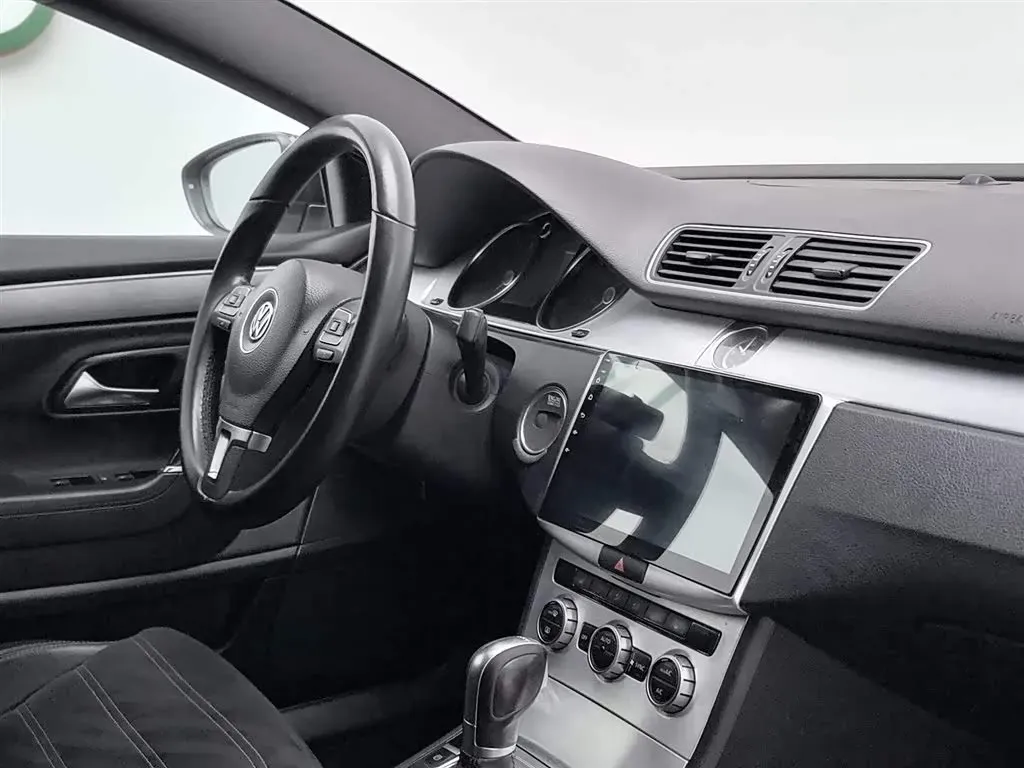 2013 Volkswagen CC 1.8T 160HP L4 7DCT,autocango,china used car exporter,china ev exporter,chinese used car exporter,chinese used ev exporter