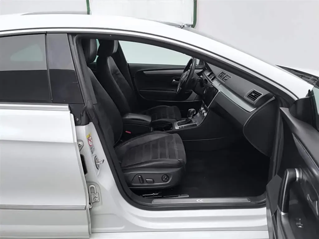 2013 Volkswagen CC 1.8T 160HP L4 7DCT,autocango,china used car exporter,china ev exporter,chinese used car exporter,chinese used ev exporter