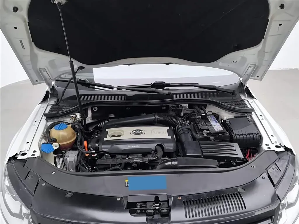 2013 Volkswagen CC 1.8T 160HP L4 7DCT,autocango,china used car exporter,china ev exporter,chinese used car exporter,chinese used ev exporter