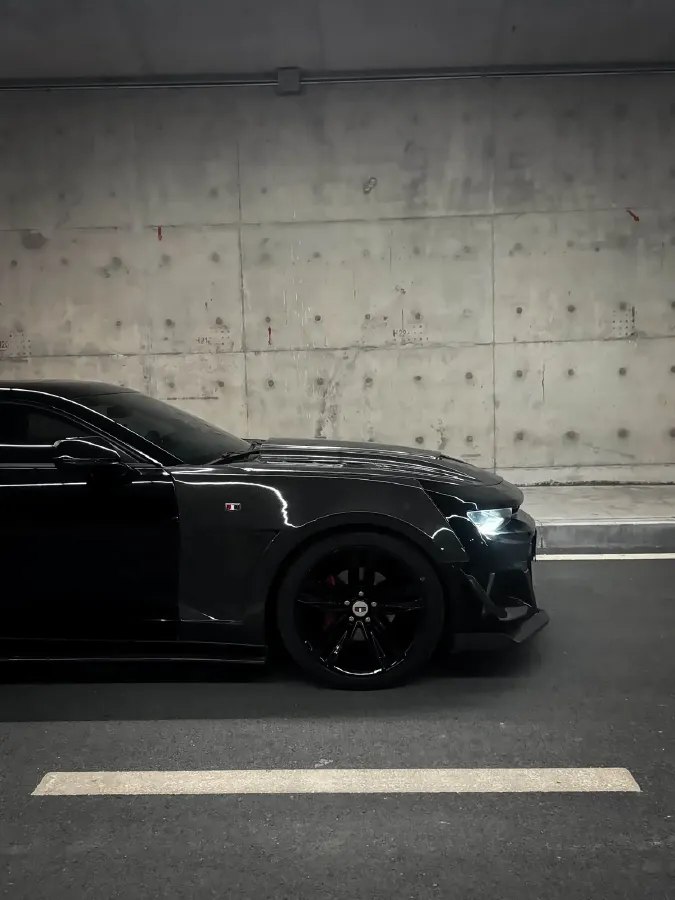 2017 Chevrolet Camaro 2.0T 275HP L4 8AT,autocango,china used car exporter,china ev exporter,chinese used car exporter,chinese used ev exporter