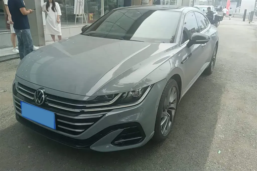 2021 Volkswagen CC 2.0T 220HP L4 7DCT,autocango,china used car exporter,china ev exporter,chinese used car exporter,chinese used ev exporter