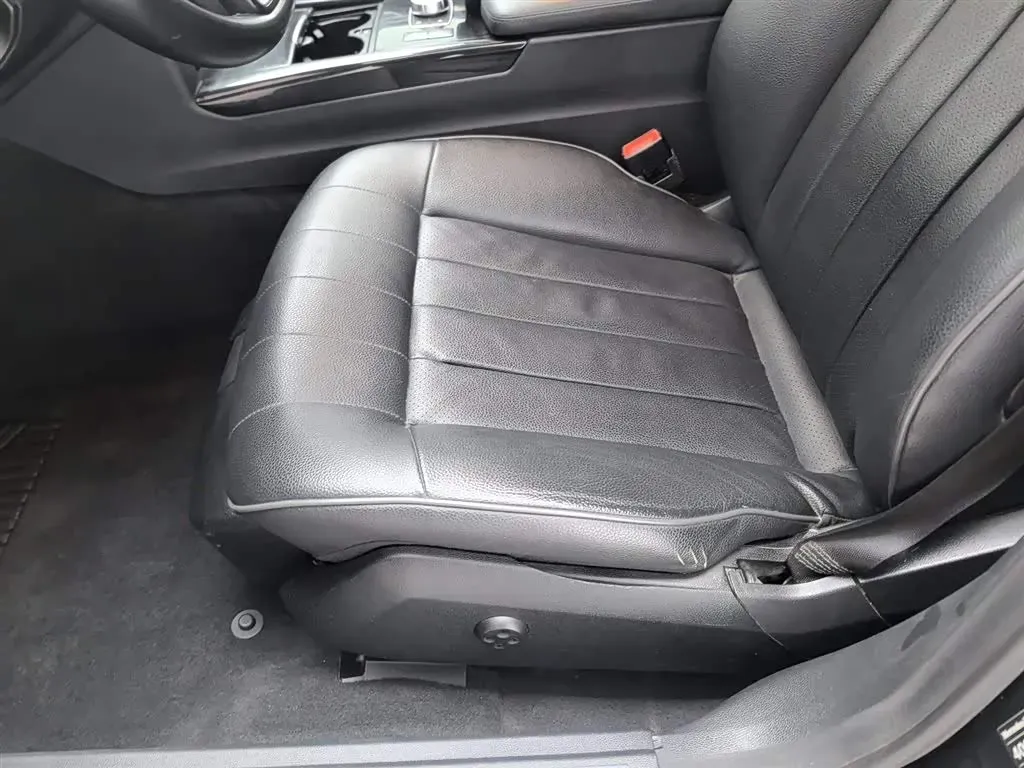 2015 Mercedes-Benz E Class 2.0T 211HP L4 7AT,autocango,china used car exporter,china ev exporter,chinese used car exporter,chinese used ev exporter