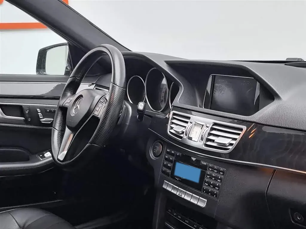 2015 Mercedes-Benz E Class 2.0T 211HP L4 7AT,autocango,china used car exporter,china ev exporter,chinese used car exporter,chinese used ev exporter