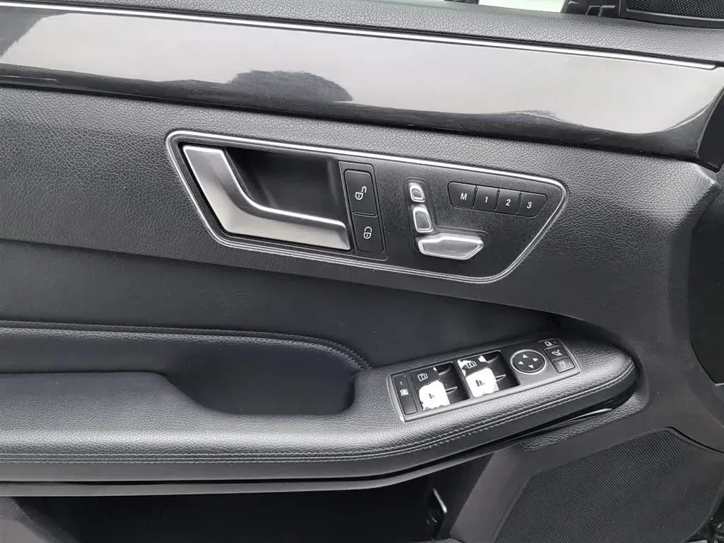 2015 Mercedes-Benz E Class 2.0T 211HP L4 7AT,autocango,china used car exporter,china ev exporter,chinese used car exporter,chinese used ev exporter