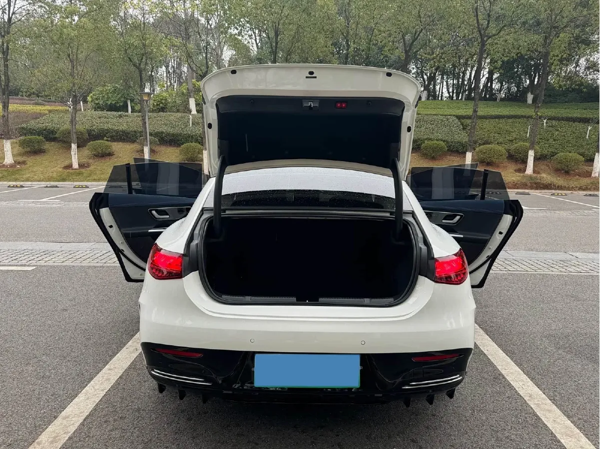 2022 Mercedes-Benz EQE Class BEV 96.1KWH,autocango,china used car exporter,china ev exporter,chinese used car exporter,chinese used ev exporter