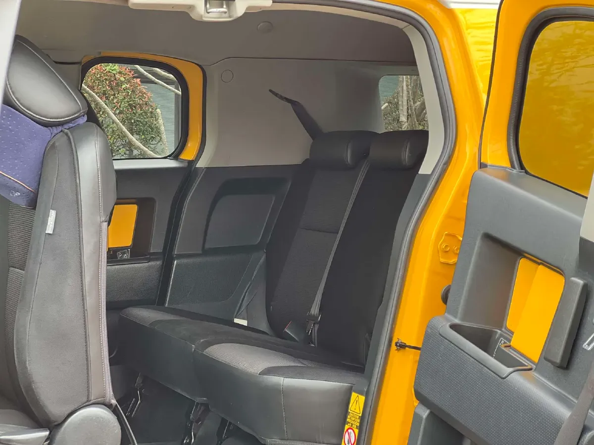 2007 Toyota FJ Cruiser 4.0L 244HP V6 5AT,autocango,china used car exporter,china ev exporter,chinese used car exporter,chinese used ev exporter