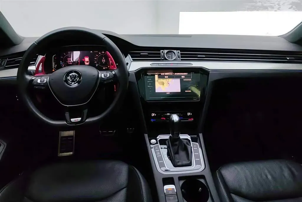 2020 Volkswagen CC 2.0T 186HP L4 7DCT,autocango,china used car exporter,china ev exporter,chinese used car exporter,chinese used ev exporter