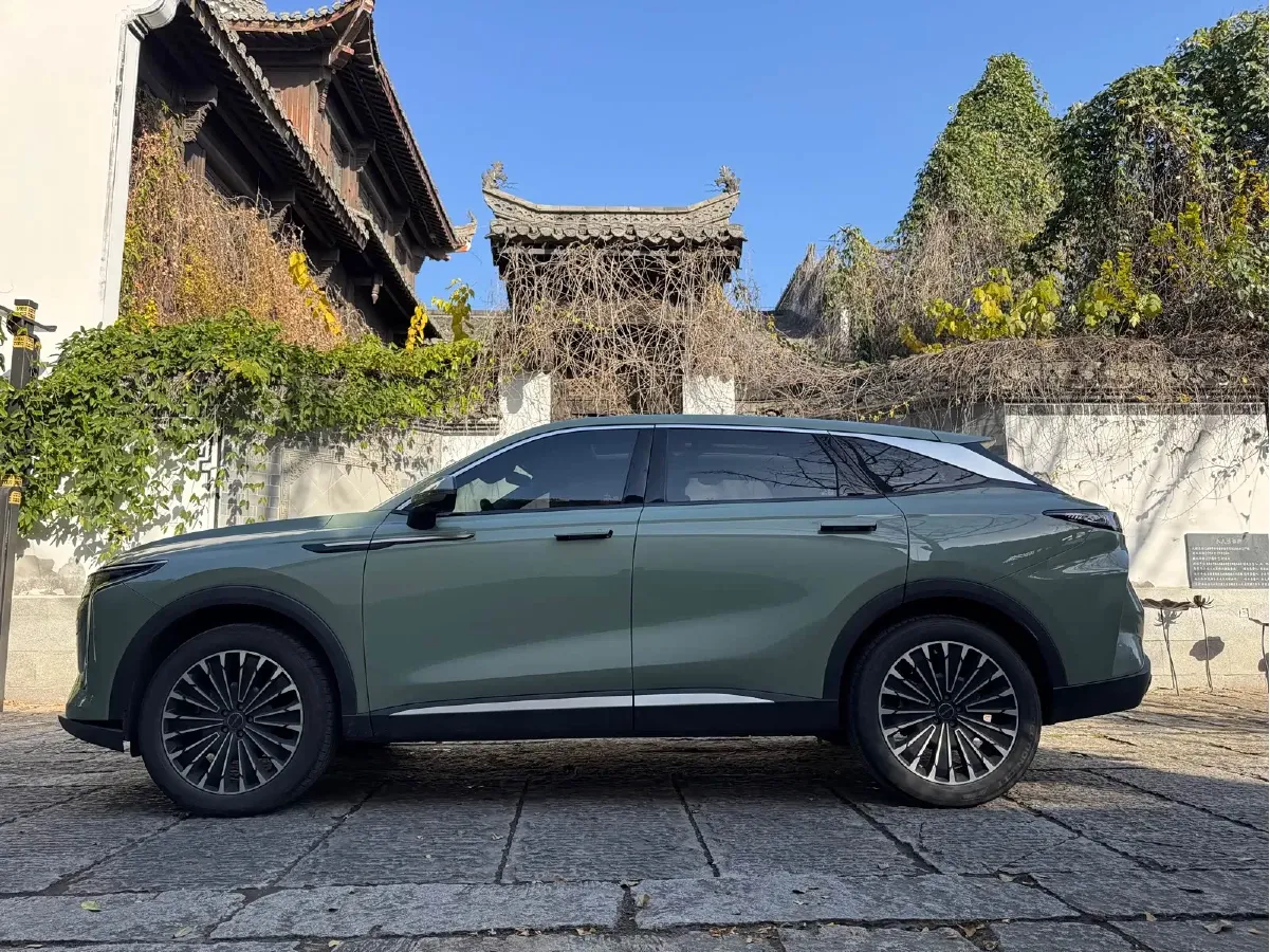 2023 Exceed RX 2.0T 261HP L4 7DCT,autocango,china used car exporter,china ev exporter,chinese used car exporter,chinese used ev exporter