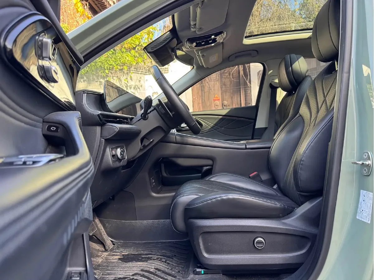 2023 Exceed RX 2.0T 261HP L4 7DCT,autocango,china used car exporter,china ev exporter,chinese used car exporter,chinese used ev exporter