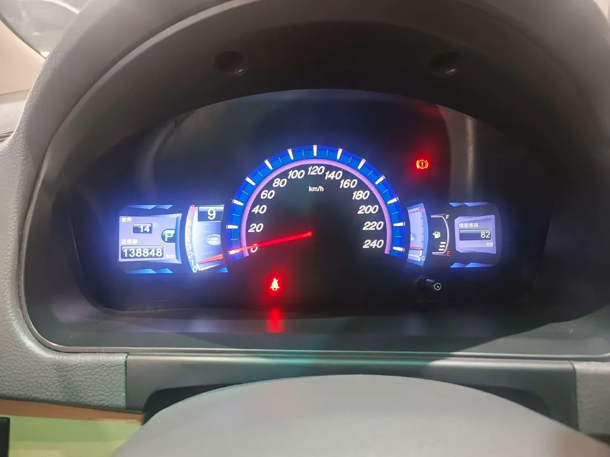 2015 BYD M6 2.4L 167HP L4 6DCT,autocango,china used car exporter,china ev exporter,chinese used car exporter,chinese used ev exporter