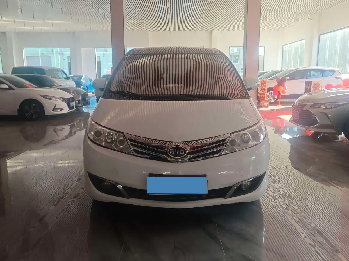 2015 BYD M6 2.4L 167HP L4 6DCT,autocango,china used car exporter,china ev exporter,chinese used car exporter,chinese used ev exporter