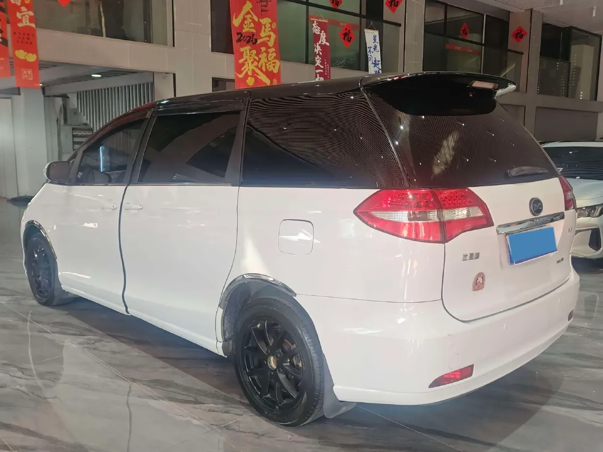 2015 BYD M6 2.4L 167HP L4 6DCT,autocango,china used car exporter,china ev exporter,chinese used car exporter,chinese used ev exporter