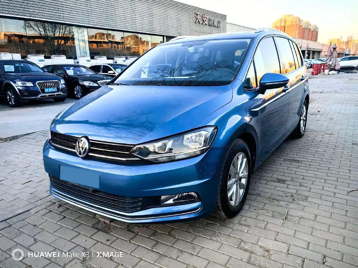 2018 Volkswagen Touran 1.4T 150HP L4 7DCT