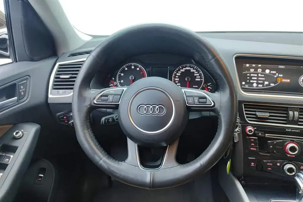 2016 Audi Q5 2.0T 224HP L4 8AT,autocango,china used car exporter,china ev exporter,chinese used car exporter,chinese used ev exporter