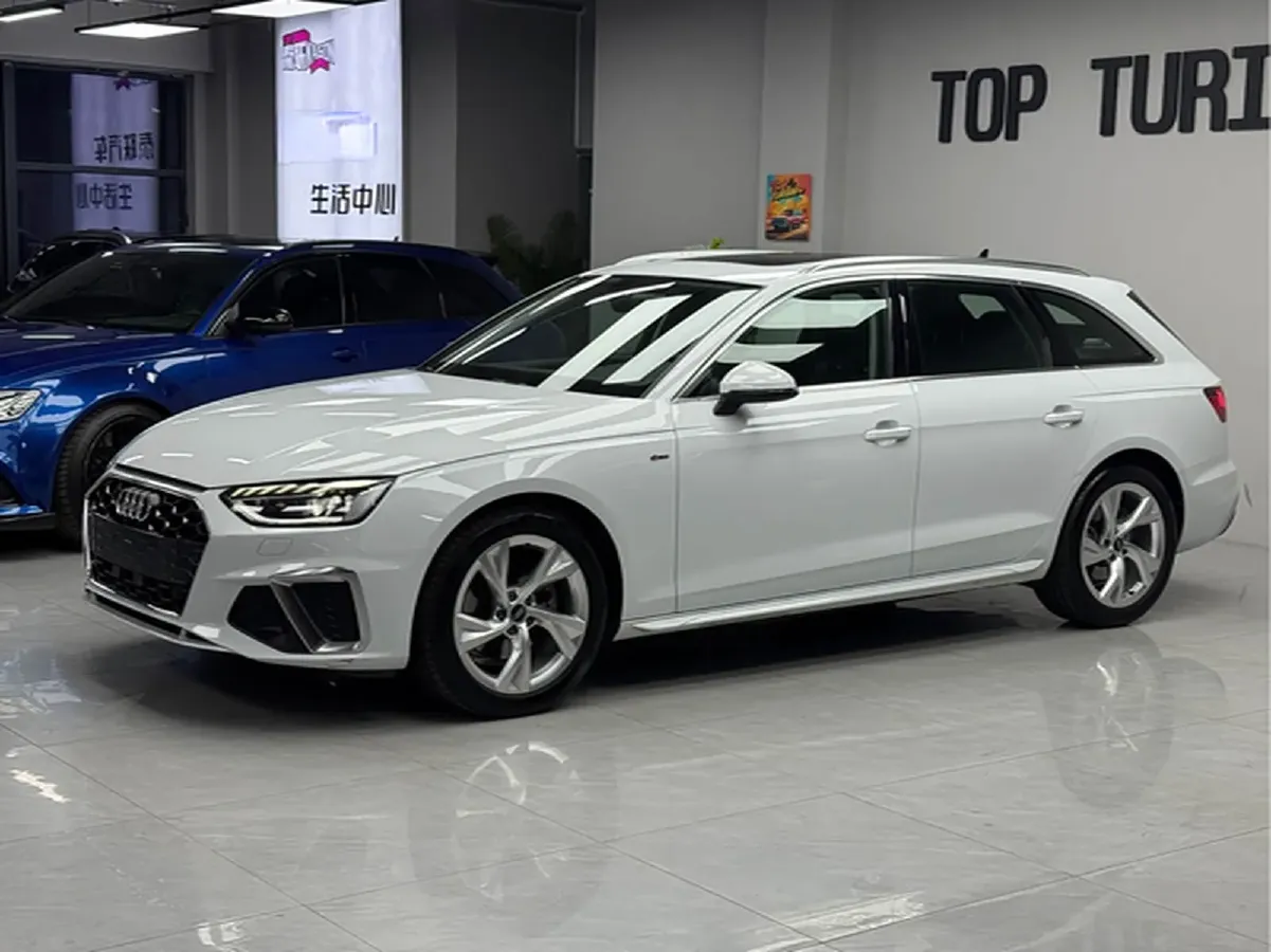 2021 Audi A4 2.0T 204HP L4 7DCT,autocango,china used car exporter,china ev exporter,chinese used car exporter,chinese used ev exporter
